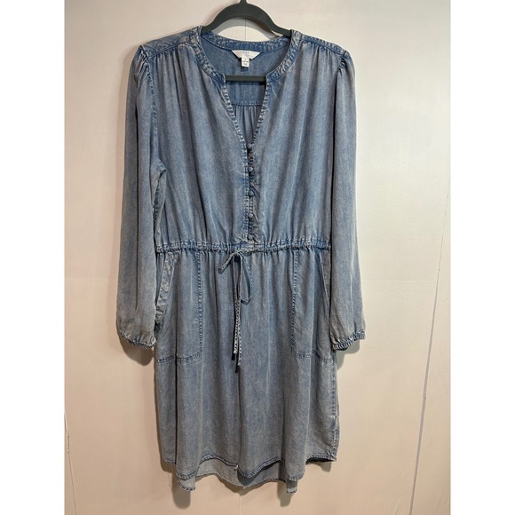 Time and Tru Dresses & Skirts - Time and Tru Women's Denim‎ Blue Chambray Shirt Dress Size Large Pockets